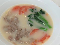 鲜鱼汤肥牛米线-唐苑酒家·岭南粤菜名店(太古仓店)