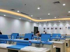 -蓝旗亲子游泳(范湖万达广场店)