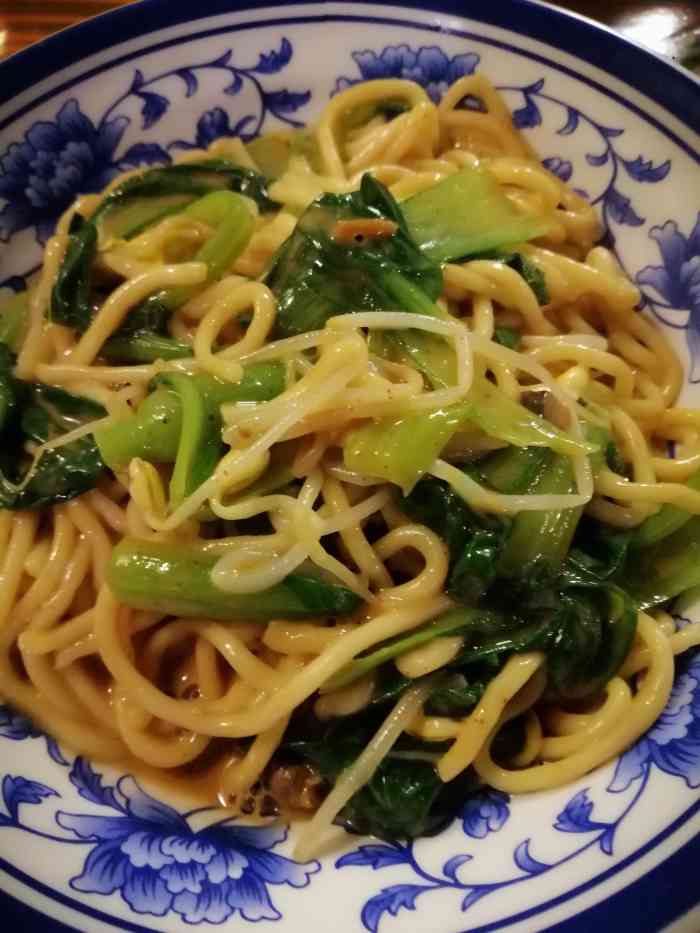 第一次点的一个干拌面,忘了叫什么了,后来就一直都吃这个,哈哈哈,有时