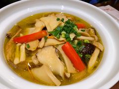 美味山珍菌-火宫殿·湘菜小吃·商务宴请·生日聚会(东塘店)