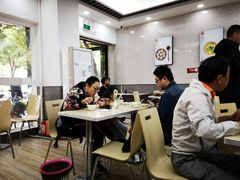 大堂-鸡鸣汤包(广东路店)