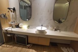 -香港倾城国际·美容美体中心