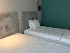 -白玉兰酒店(上海田子坊马当路地铁站店)