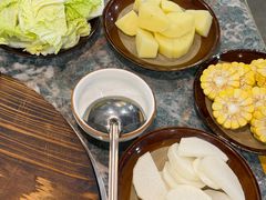 -三里屯土灶炖公鸡地锅鸡(江东店)