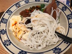 -刀小蛮半只鸡过桥米线(家乐福四元桥店)