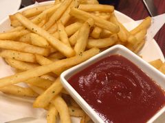 -WOLFGANG PUCK KITCHEN & BAR(迪士尼小镇店)