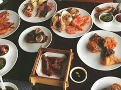 -荣誉国际酒店-云顶旋转餐厅