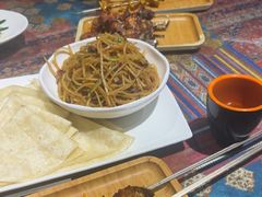 -乡村馕坑肉·烧烤·新疆菜·本地人更爱吃(阿勒泰首店)