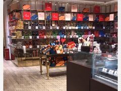 -VENCHI 闻绮(北京国贸商城店)