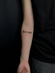 -AC TATTOO 纹身