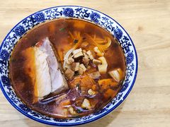 辣酱焖蹄面-裕兴记·三虾面(西北街总店)