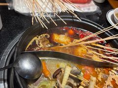 -两三事小郡肝串串香火锅(桂庙店)