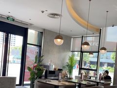 -必胜客(武汉欢乐谷店)