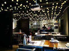 -龙巢盱眙龙虾·牛蛙·烧烤宵夜(八卦岭店)