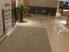 -菲拉拉漫温泉(东环路店)