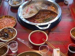 -袁老四老火锅(盘龙城店)