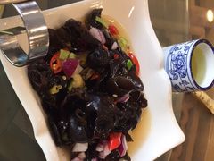 -石磨豆花家常菜·牦牛排土火锅