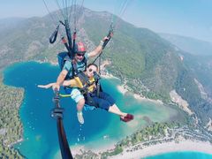 -费特希耶滑翔伞