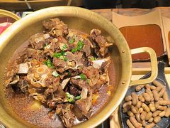 -破瓦寒窑·地摊烤羊排