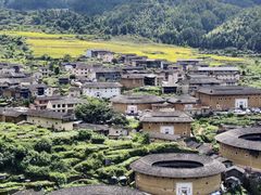 -初溪土楼群