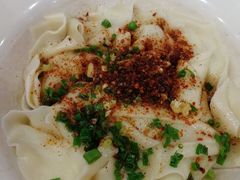 老陕油泼面-东关吉祥西安腊汁肉夹馍(健德门店)