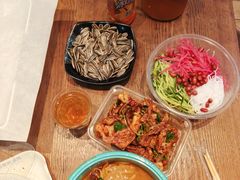 -华府九号海鲜烧烤大排档(龙域店)