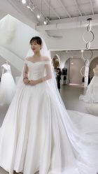 -艾米丽婚纱礼服