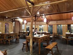 大堂-好汉锅园林秘制老火锅 柴火霸王鸡(金沙店)