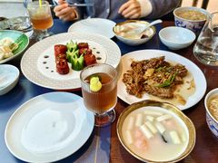 -湖畔鲁菜·二十年老字号餐厅(大明湖店)