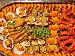 -臻鲜燕海鲜融合餐厅(金陵style店)