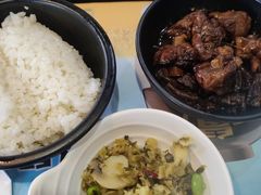 -老娘舅餐厅(黄龙体育中心店)