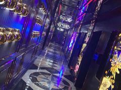 -好乐迪(张扬路八佰伴店)