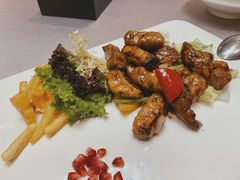 黑椒鹅肝和牛粒-RIVIERA 松鹤楼(外滩店)