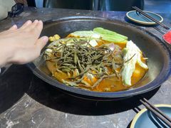 铁锅炖鱼-肥鱼屯活鱼锅(惠工街店)