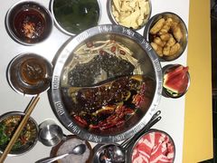 -憨铁匠老火锅(龙岗万科里店)