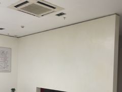 -卡罗酒店(东门晒布地铁站店)