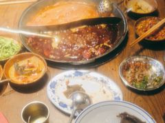 -萍姐火锅·公路夜市(武汉首店)