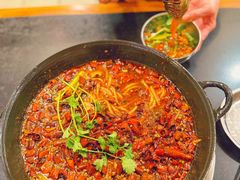 -鸿顺老铁锅美蛙鱼府(解放碑店)