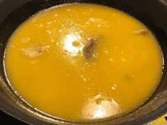 -鲜入围煮花胶鸡海鲜火锅