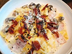 蘑菇培根奶油意面-ROAST