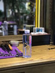 -TWOFACE 双面理发馆