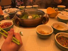-润园四季椰子鸡火锅(卓越INTOWN店)