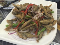 -侬佳蒸菜馆(听潮店)