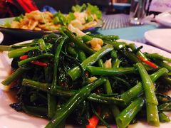 -Pakwan Restaurant & Bar