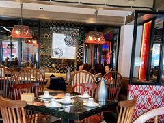 大堂-江边城外烤全鱼(方庄时代购物中心店)