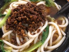 -丽虹云南过桥米线(兴工街店)