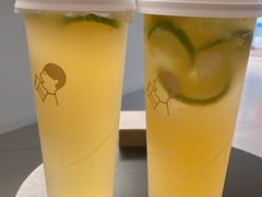 手打柠檬茶-喜茶(上海北外滩来福士店)