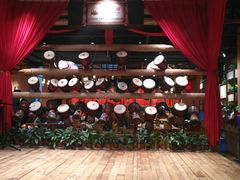 -老滇山寨•云南特色菜•地方菜•民族风情歌舞表演(金碧店)