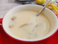 鸡茸蘑菇汤-必胜客(吾悦国际广场店)