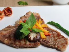 T骨牛排-依云轻食·法甜